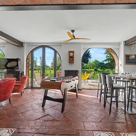Willa Chateau Fourclins Domaine Privatif 4 Personnes Parc Et Bassin Naturel Proche De Toulouse *
